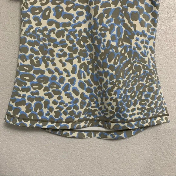 J McLaughlin Shirt Top Womens S Catalina Cloth Leopard Print Golf Tennis 1/4 Zip - Picture 10 of 16